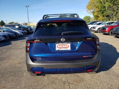 New 2026 Nissan Kicks SR w/ SR Premium Package image 5