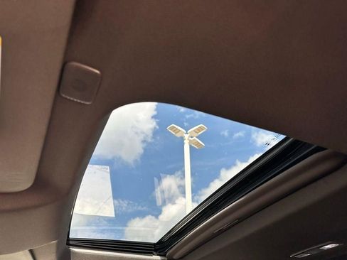 Used 2024 GMC Sierra 1500 Denali w/ Denali Reserve Package image 9