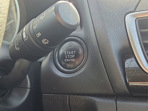 Used 2015 MAZDA MAZDA3 i Sport image 27