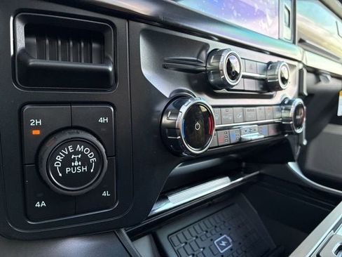 New 2026 Ford F150 Lariat w/ Equipment Group 502A High image 34