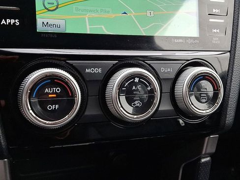 Used 2017 Subaru Forester 2.5i Touring image 9