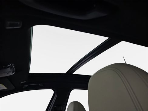 Used 2022 BMW X3 xDrive30i w/ M Sport Package 2 image 31