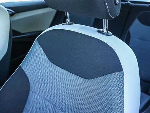 New 2025 Volkswagen Taos S image 36