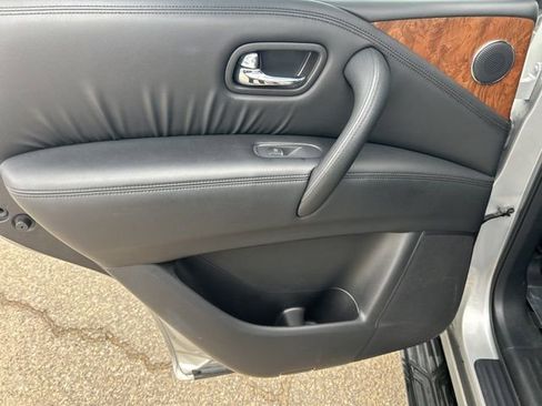 Certified 2024 Nissan Armada SL w/ Captain's Chairs Package image 18