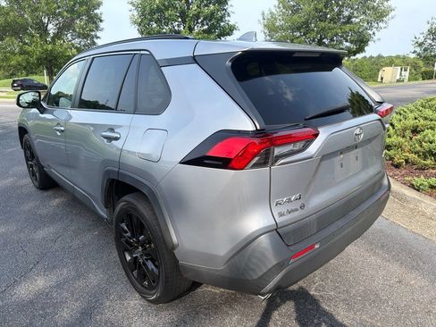 Used 2019 Toyota RAV4 XLE Premium w/ Advanced Technology Package FWD image 7