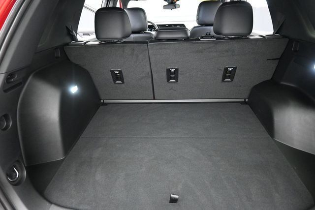 Certified 2026 GMC Terrain Elevation w/ Elevation Premium Package FWD image 27