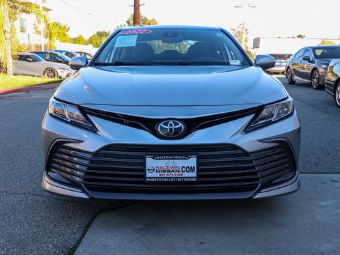Used 2022 Toyota Camry LE image 9