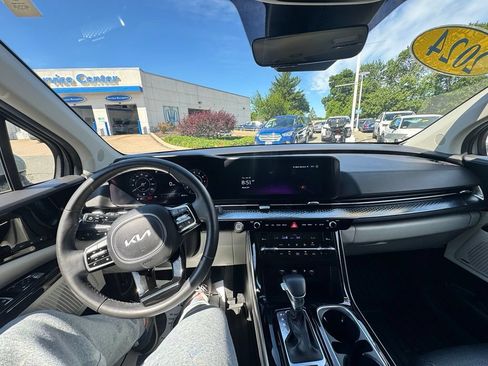 Used 2024 Kia Carnival SX Prestige FWD image 10