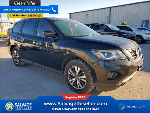 Used 2017 Nissan Pathfinder SV image 5