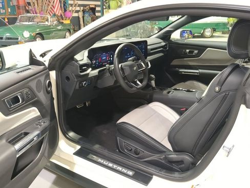 Used 2025 Ford Mustang GT Premium w/ 60th Anniversary Package RWD image 13