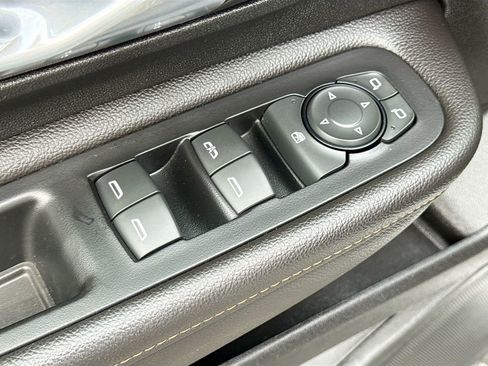 Used 2020 GMC Terrain SLE w/ Driver Convenience Package image 18