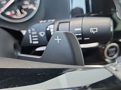 Used 2022 Nissan Pathfinder SV image 26