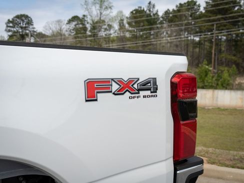 New 2026 Ford F350 Lariat w/ Lariat Ultimate Package AWD/4WD image 17
