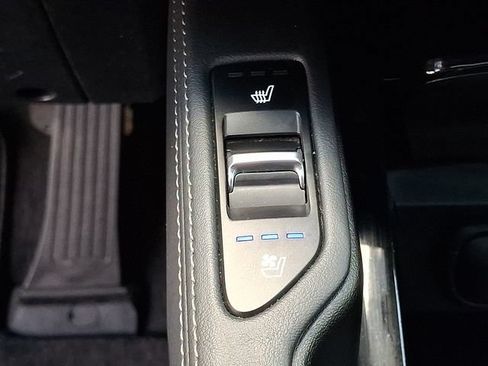 Used 2024 Kia Telluride EX w/ EX Captain's Chair Package AWD/4WD image 23
