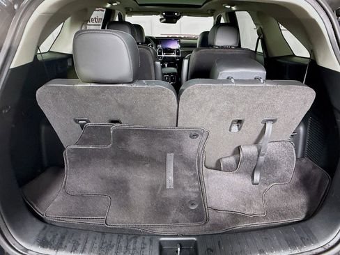 Certified 2023 Kia Sorento SX image 30
