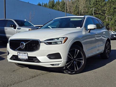 Used 2021 Volvo XC60 T5 Momentum w/ Advanced Package image 35