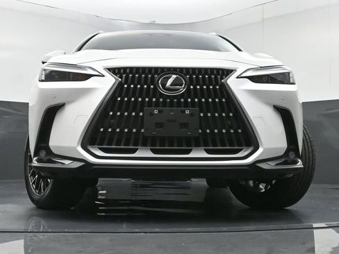 Used 2025 Lexus NX 250 FWD w/ Towing Package (2000 Lbs) image 35