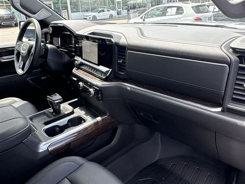 Used 2025 GMC Sierra 1500 Elevation w/ Elevation Premium Package AWD/4WD image 28