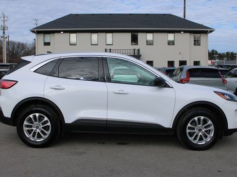 Used 2022 Ford Escape SE w/ Cold Weather Package image 6