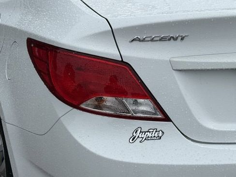 Used 2017 Hyundai Accent SE FWD image 7