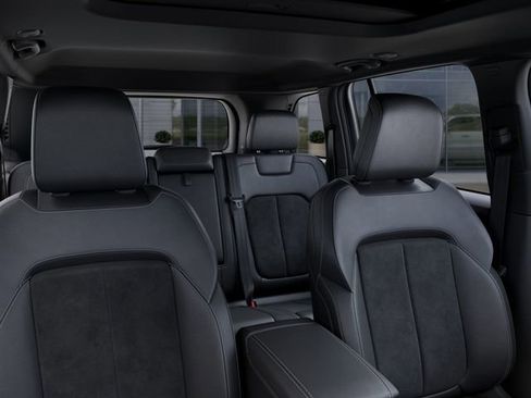 New 2026 Jeep Grand Cherokee Altitude AWD/4WD image 26