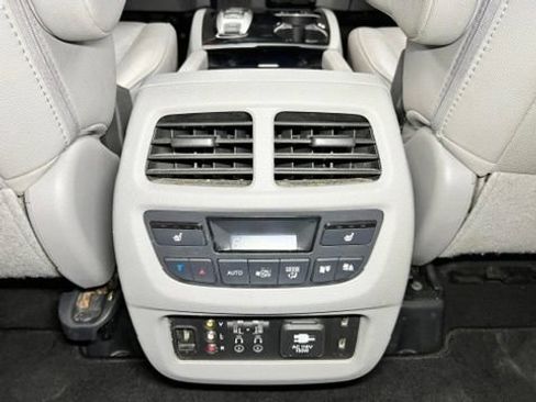Used 2019 Honda Pilot Elite image 25