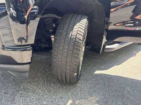 Used 2019 Chevrolet Silverado 1500 RST image 31