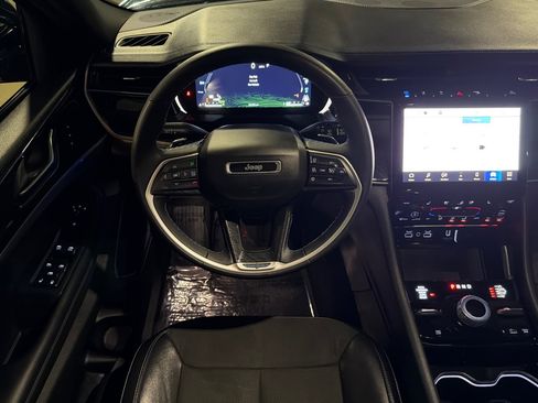 Used 2023 Jeep Grand Cherokee Trailhawk w/ Advanced Protech Group II AWD/4WD image 13