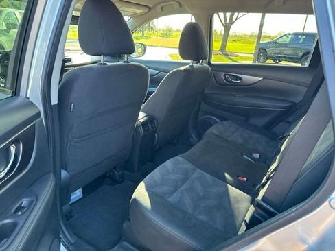 Used 2016 Nissan Rogue SV AWD/4WD image 12