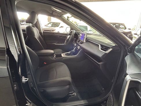 Used 2025 Toyota RAV4 LE image 27