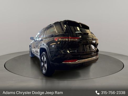 Used 2023 Jeep Grand Cherokee 4WD 4xe image 4