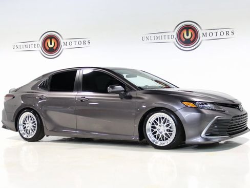 Used 2023 Toyota Camry LE image 6