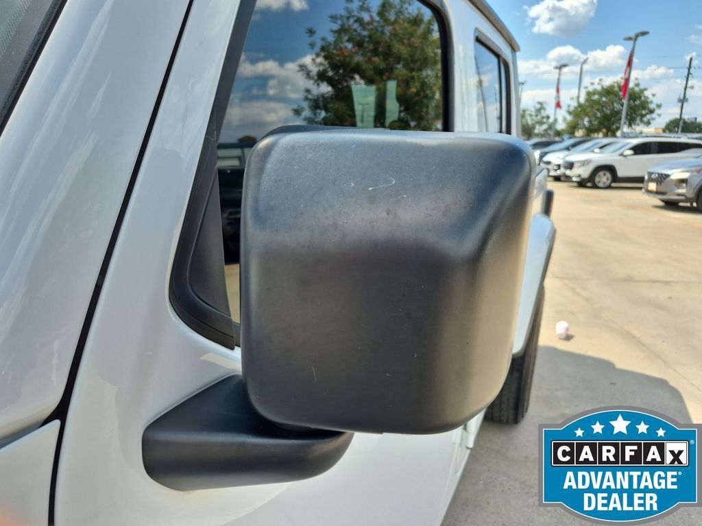 Used 2023 Jeep Gladiator Overland AWD/4WD image 37