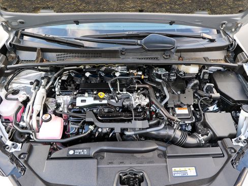 Used 2024 Toyota Prius Prime Premium w/ Advanced Technology Package FWD image 16
