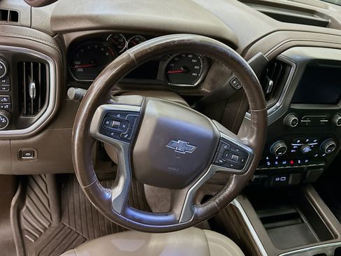 Used 2021 Chevrolet Silverado 1500 RST AWD/4WD image 18