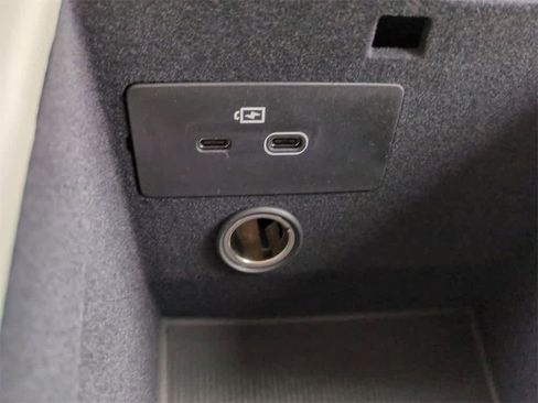 New 2026 Volvo XC90 B6 Ultra image 30