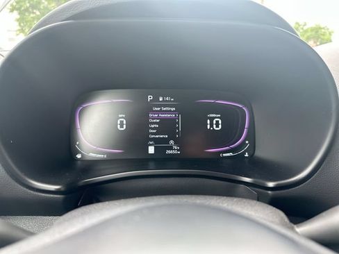 Certified 2023 Kia Soul LX w/ LX Technology Package FWD image 12