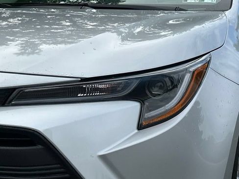 Used 2024 Toyota Corolla LE w/ LE Convenience Package FWD image 14