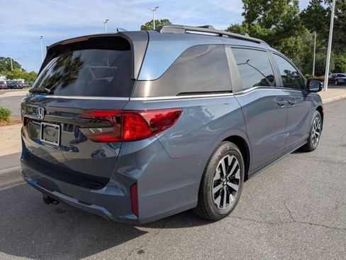 Certified 2026 Honda Odyssey EX-L image 8