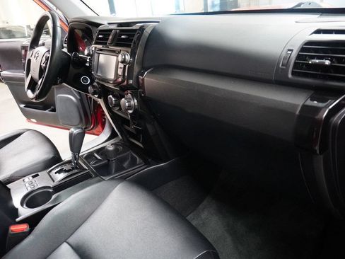 Used 2016 Toyota 4Runner Trail Premium AWD/4WD image 11