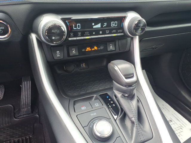 Used 2024 Toyota RAV4 XSE AWD/4WD image 16