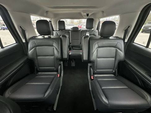 New 2025 Lincoln Navigator L Reserve AWD/4WD image 23