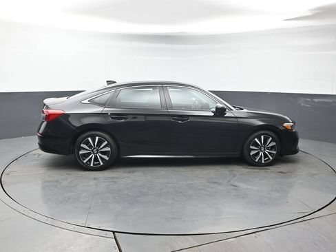 Used 2024 Honda Civic EX image 7