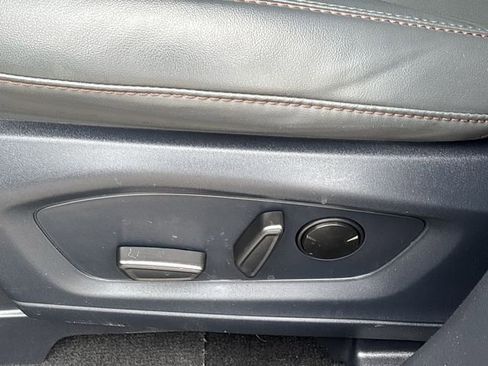 Used 2025 Ford Explorer Active w/ Active Comfort Package image 26