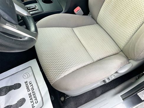 Used 2014 Toyota Tacoma Base image 17