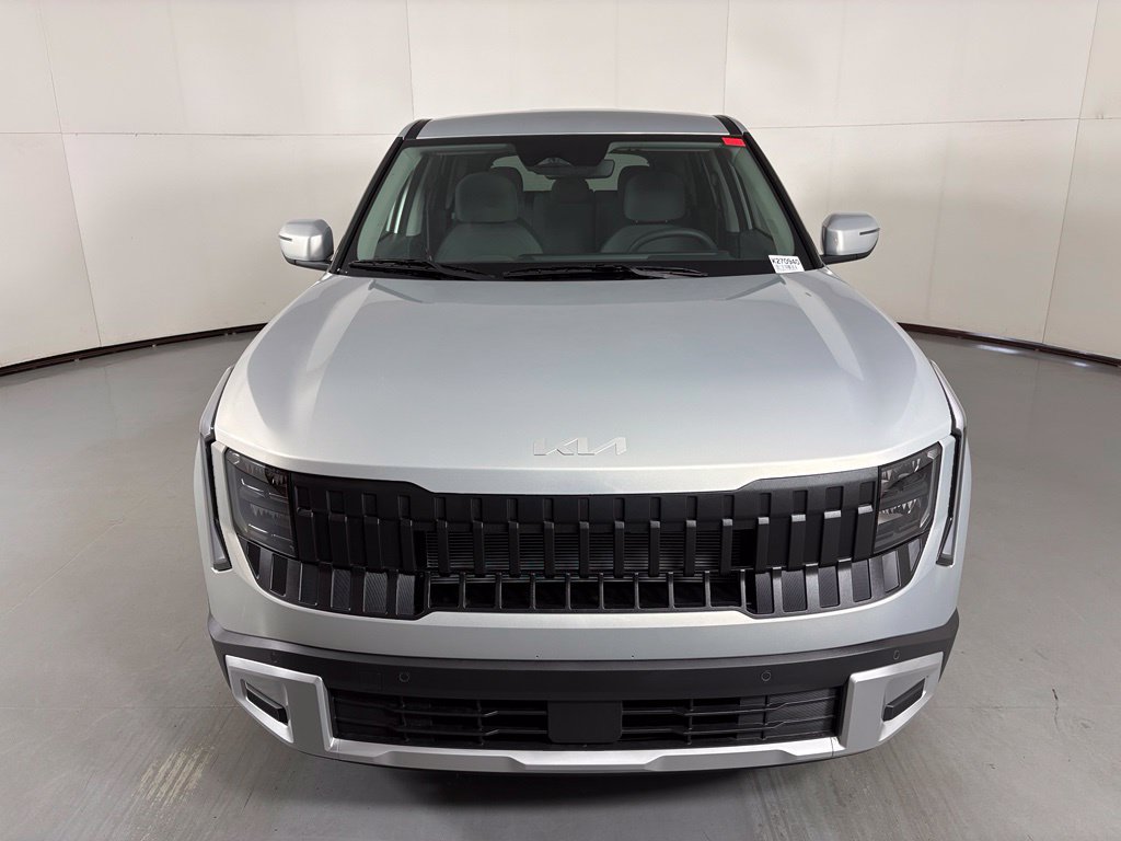 New 2027 Kia Seltos LX FWD image 3