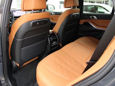 Used 2026 BMW X5 sDrive40i w/ Climate Comfort Package RWD image 25