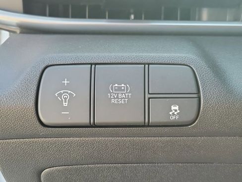 New 2026 Hyundai Elantra Hybrid FWD image 18