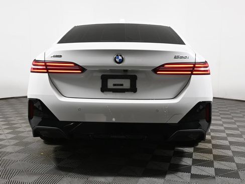 Certified 2024 BMW 530i xDrive w/ M Sport Package AWD/4WD image 10