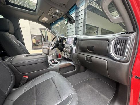 Used 2022 GMC Sierra 2500 SLT w/ SLT Preferred Package AWD/4WD image 19